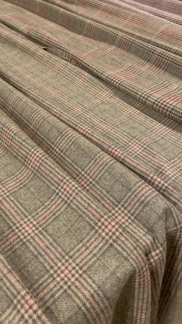 Sezoni i ri sapo filloi! 

Tartan season just started! 🍂 Get ready to add a classic touch to your style with our stunning collection. 

#TartanSeason #PlaidLove #AutumnStyle #ScottishStyle #ClassicPatterns #TartanTrend #FashionInspiration #TextileLovers #FabricGoals #HeritageStyle #TartanFabric #CozyVibes #SeasonalFashion #TextileDesign #CheckeredStyle