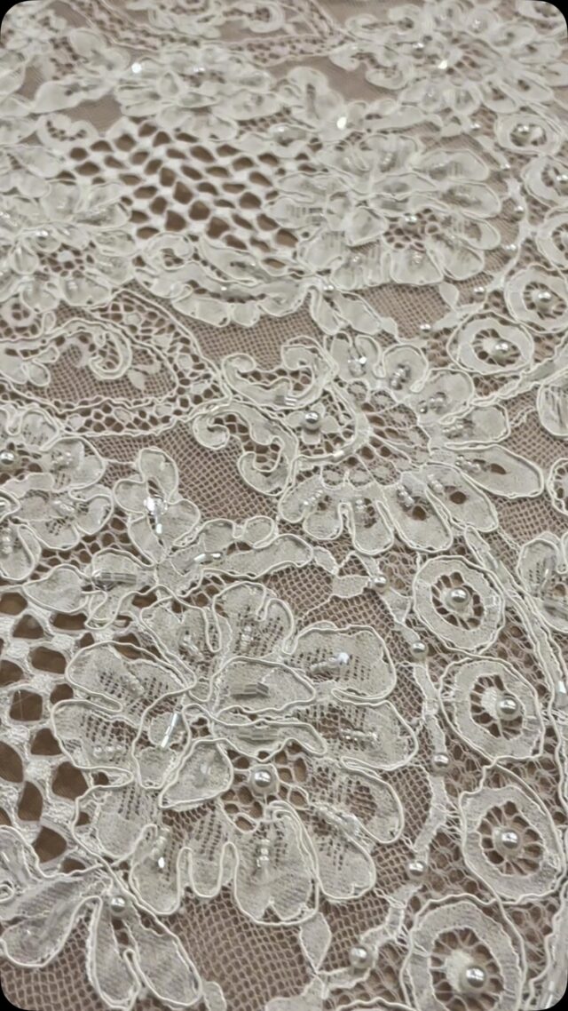 Handemande French Lace
#dimal #fabric #metrazhe #dress #fustana #fustana #fabric #fustana #handmade #bridal #metrazhe #fustan #metrazhe #fabric