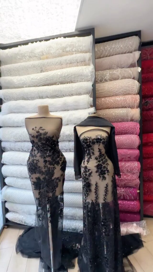 ✨Where black turns into pure luxury.✨
#Dimal #BlackLuxury #VelvetFabric #SequinDetails #StoneEmbellishment